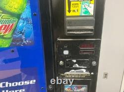 Pepsi vending machine Does not work! Don't know what's wrong with it