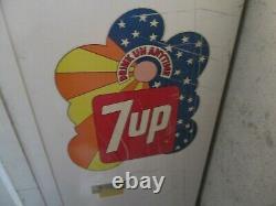 RARE 7 UP SODA VENDING MACHINE WITH PETER MAX Style. PSYCHEDELIC