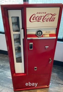 RARE Cavalier 5 cent Working Vintage Coke Vending Machine with key