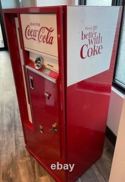 RARE Cavalier 5 cent Working Vintage Coke Vending Machine with key