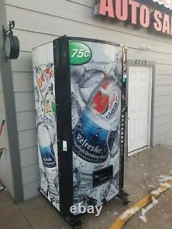 ROYAL RVCDE 768-10 Soda Vending Machine