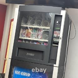 RS800 Vending Machine Bill Aceptor, its New Never Used Still In The Original Box