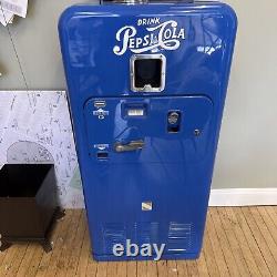 Restored Pepsi Machine (Blue) Functions and Amazing