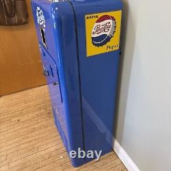 Restored Pepsi Machine (Blue) Functions and Amazing