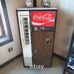 Retro COCA Cola 01C0630AE Pop Soda Vending Machine Coke Drinking