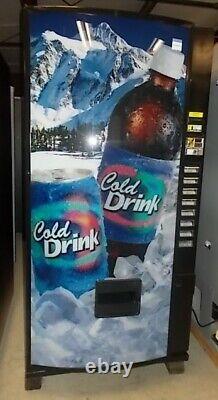 Royal 376 RVCDE 8 SELECTION Can SODA COLD DRINK Vending Machine LOCATION READY