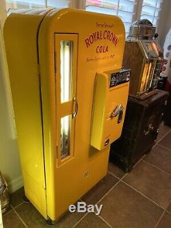 Royal Crown Cola RC VMC-81 Embossed Soda Machine Vendo Original Pepsi 7up Coke