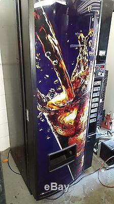 Royal RVCDE 542-8 Generic front beverage / soda vending machine