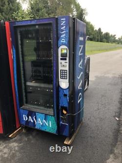 Royal Rvv500 Glass Front Drink Soda Vending Machine With Robotic Delivery Arm