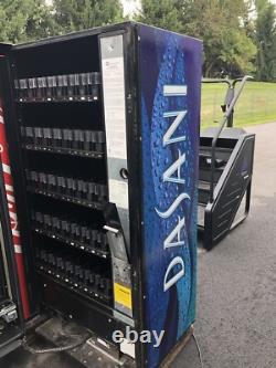 Royal Rvv500 Glass Front Drink Soda Vending Machine With Robotic Delivery Arm
