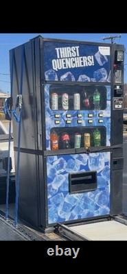 Royal Vendors Commercial Cold Soda Vending Machine