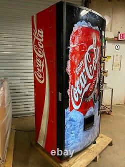 Royal Vendors RVCCE 462-9 Soda Can Drink 9 Selection Vending Machine 115 Volt