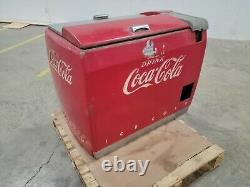 Running Vintage, DRINK COCA COLA Chest Cooler Machine. Clean. Rare. Works