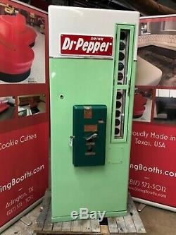 S96 Dr Pepper Cola Soda Machine vends like 81