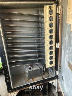 Seven Up VMC 110 Soda Machine, Very Scarce, FOB Southern California