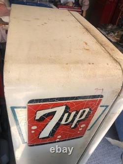 Seven Up VMC 110 Soda Machine, Very Scarce, FOB Southern California