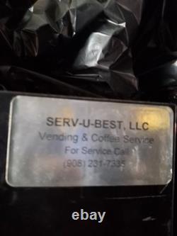 Soda Drink Can Vending Machine 39x77x30 Dollar Coin Op 8 Slot Cold