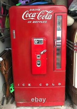 Texas Coca Cola bottled 1956 Coke Machine n working condition & all parts no key