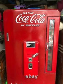 Texas Coca Cola bottled 1956 Coke Machine n working condition & all parts no key