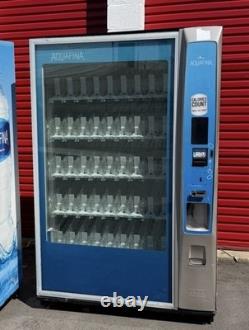 Touchscreen Bevmax Pop Drink Beverage Soda Vending Machine