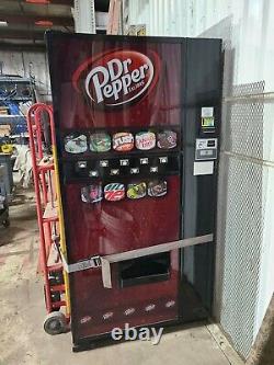 USED Dixie-Narco Dr. Pepper Soda POP Vending Machine Bills/Coins Flat Front