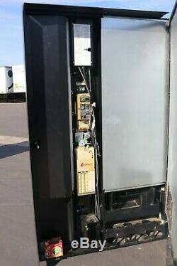 USI CB700 Soda Vending Machine Dispenser-Cans/Bottles