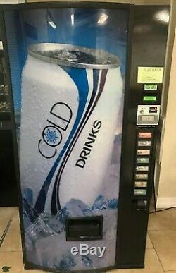 Used Dixie-Narco DNCB 368 SODA CAN VENDING MACHINE