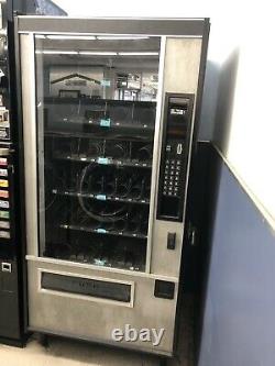 Used snack vending machine & soda vending machine for sale