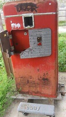 VENDO VMC33 VINTAGE COKE MACHINE-1950's-not Working-Needs LOTS of work-for Parts