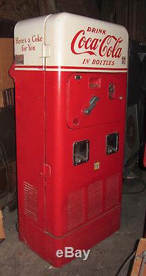 VINTAGE 1950s VMC 72 Double Chute Coca Cola Machine All Orig cools+ & Works+