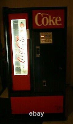 VINTAGE 1964 CAVALIER USS-8-64 Coca Cola MACHINE. COKE. Good working condition