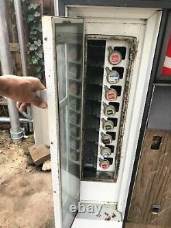 VINTAGE COCA COLA MACHINE (Cavalier) Bottes or Cans