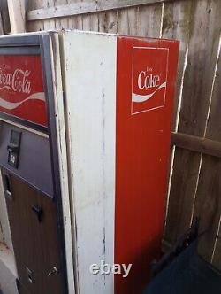 VINTAGE COCA COLA MACHINE MODEL USS-8-64 bottleS or Cans WithKEY WORKING 1964