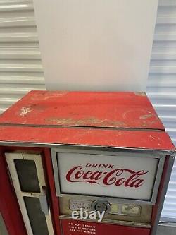VINTAGE COKE MACHINE 10 Cent Has Not Been Tested
