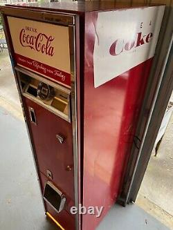 VINTAGE Coca Cola CAVALIER 1955 VENDING MACHINE