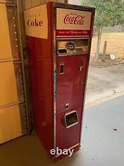 VINTAGE Coca Cola CAVALIER 1955 VENDING MACHINE