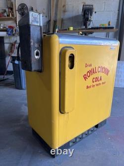 VINTAGE IDEAL 55 SLIDER RC COLA COOLER Vending