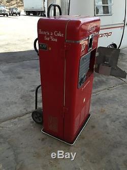 VMC 33 1950's Coca Cola Vending Machine