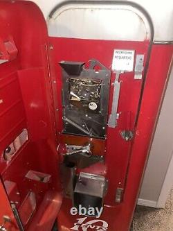 VMC 44 Coke Machine