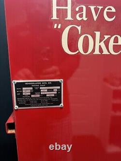 VMC33 Coke Machine