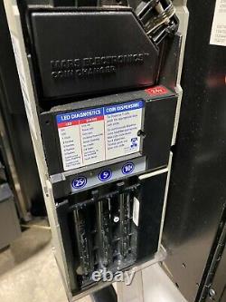 Vending Machine/ Automatic Products Vending Machine