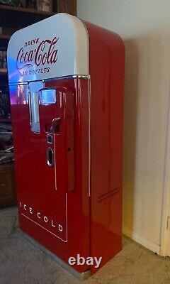 Vendo 39 Coke / Coca-cola Vending Machine