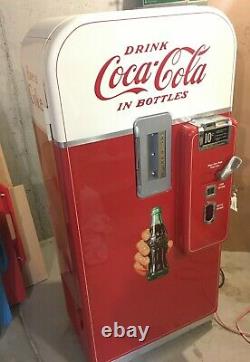 Vendo 39 Coke Machine