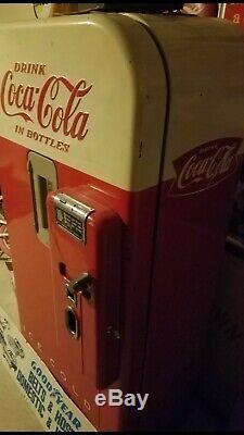 Vendo 39 Coke Machine