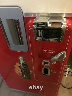 Vendo 39 Coke Machine