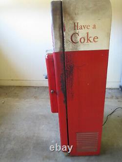 Vendo 39 Coke Machine