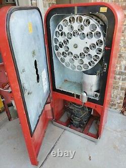 Vendo 39 Coke machine 1950's Coca Cola in Bottles