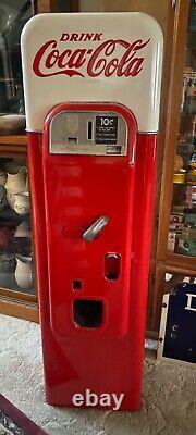 Vendo 44 Coke / Coca-cola Vending Machine