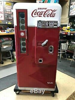 Vendo 56 Coke Machine Model H56A in great condition, with new cooling unit