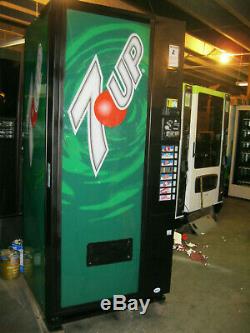 Vendo 621 Bottles/Cans Soda Vending Machine